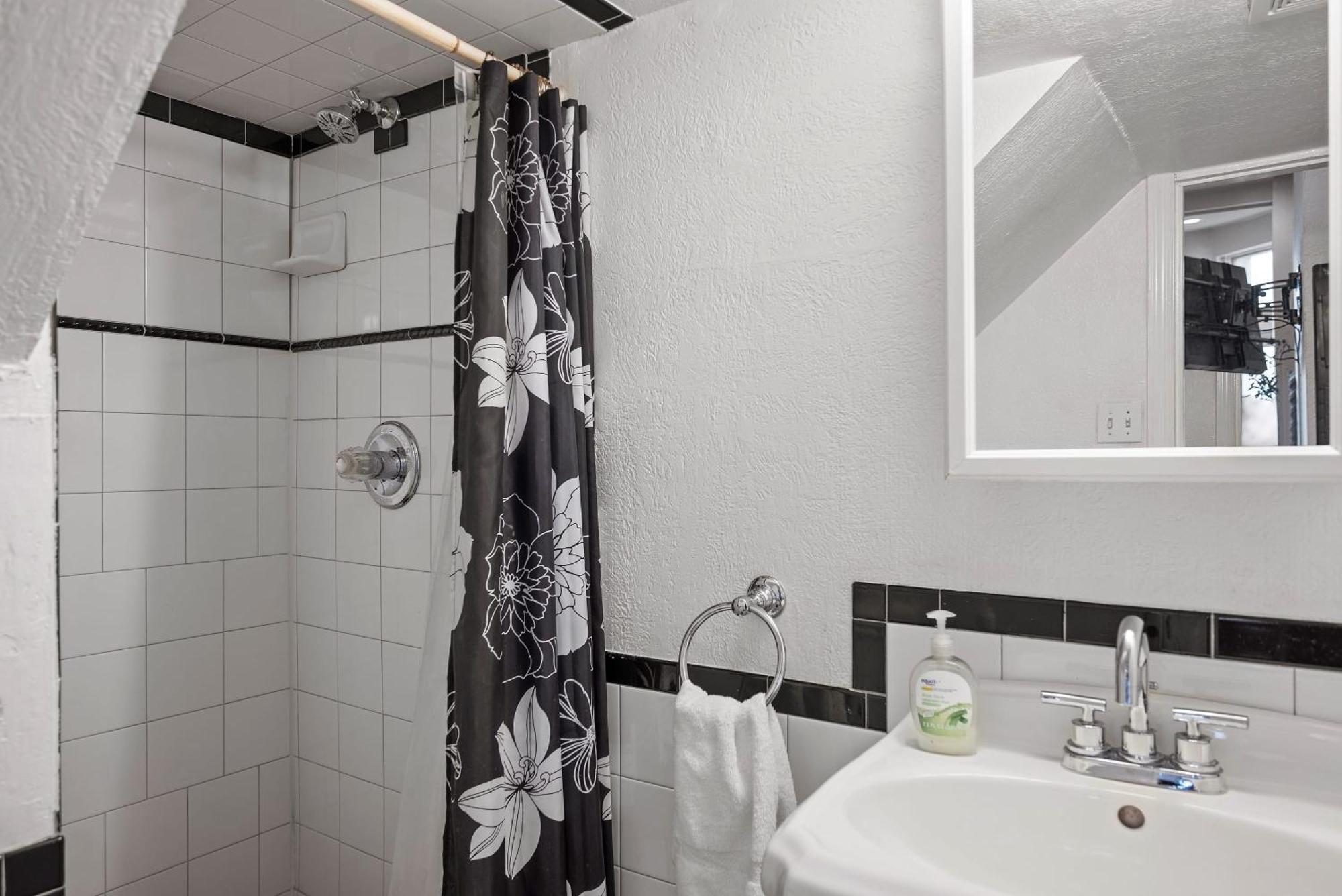 Apartamento Charming Studio-Panoramic View-Your Pittsburgh Sanctuary Exterior foto